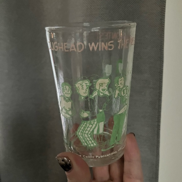 Archie's Comics Glass Vintage 1973 - Jughead Wins the Pie Eating Contest - Betty - Picture 10 of 15